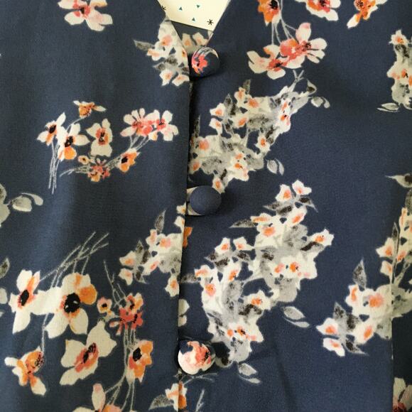 NWT Sienna Sky Navy floral short sleeve HI-LOW elastic waist SIZE M blouse - Picture 12 of 12